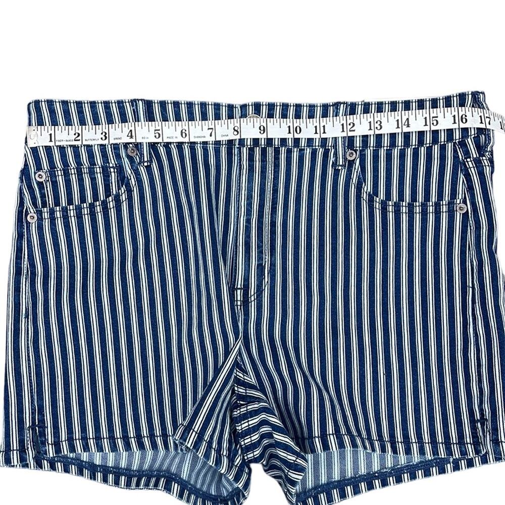 American Eagle Hi-Rise shortie blue & white striped jean shorts size 16 NEW - Picture 5 of 9